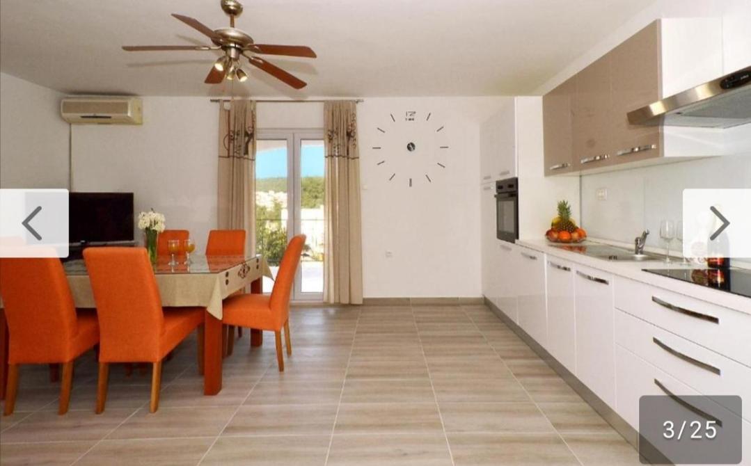 Apartman Varga Trogir Exterior photo